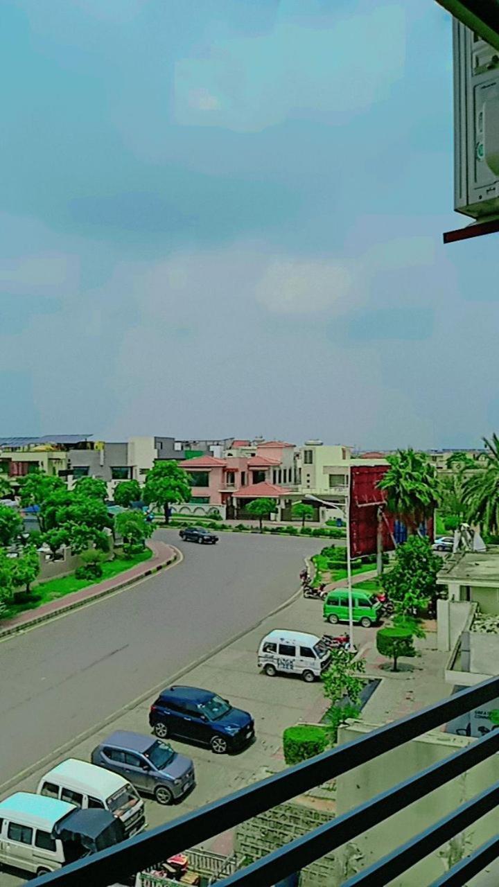Comfortable Rental Apartments In Bahria Town Rawalpindi Ruang foto