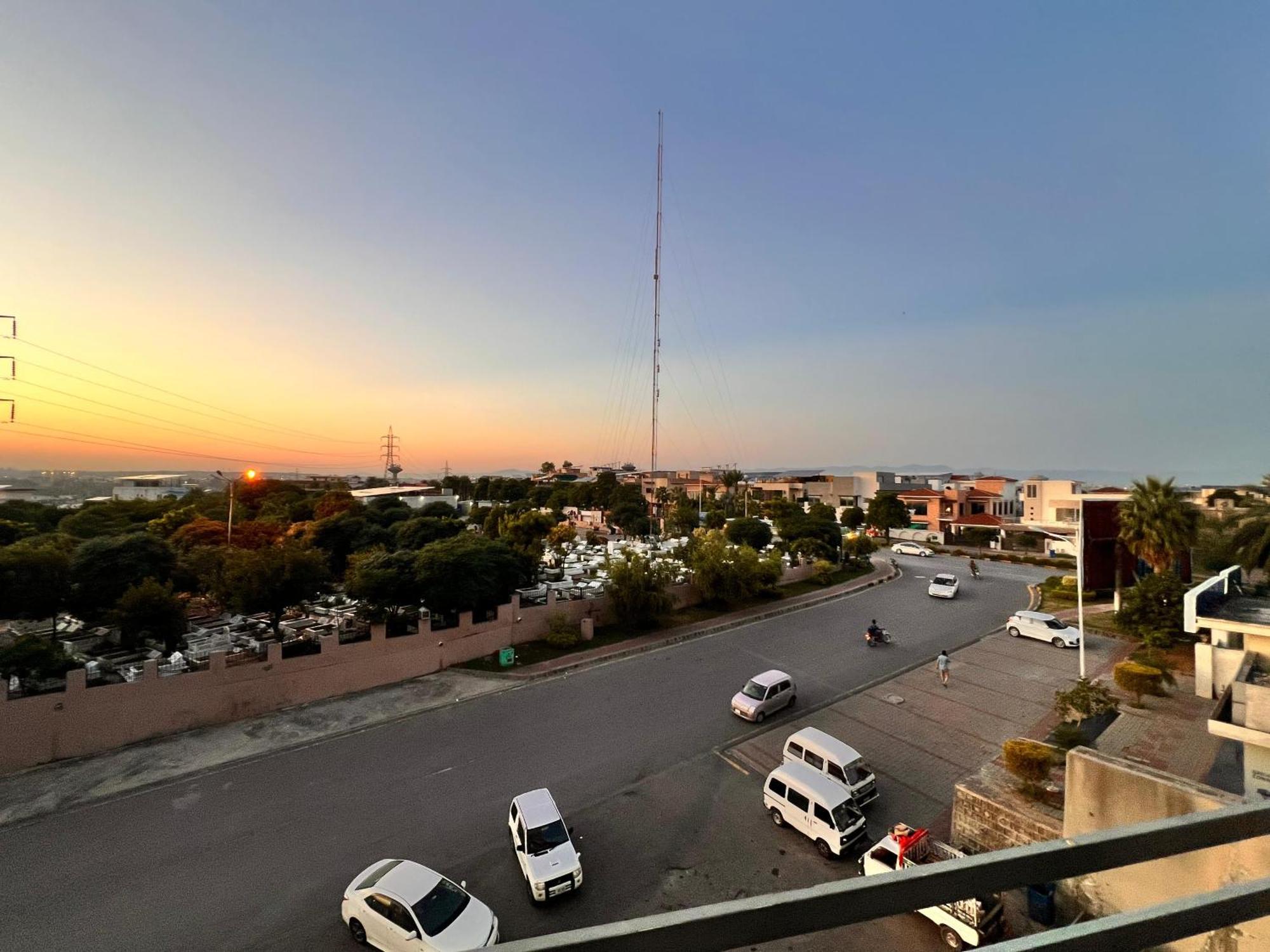 Comfortable Rental Apartments In Bahria Town Rawalpindi Bagian luar foto