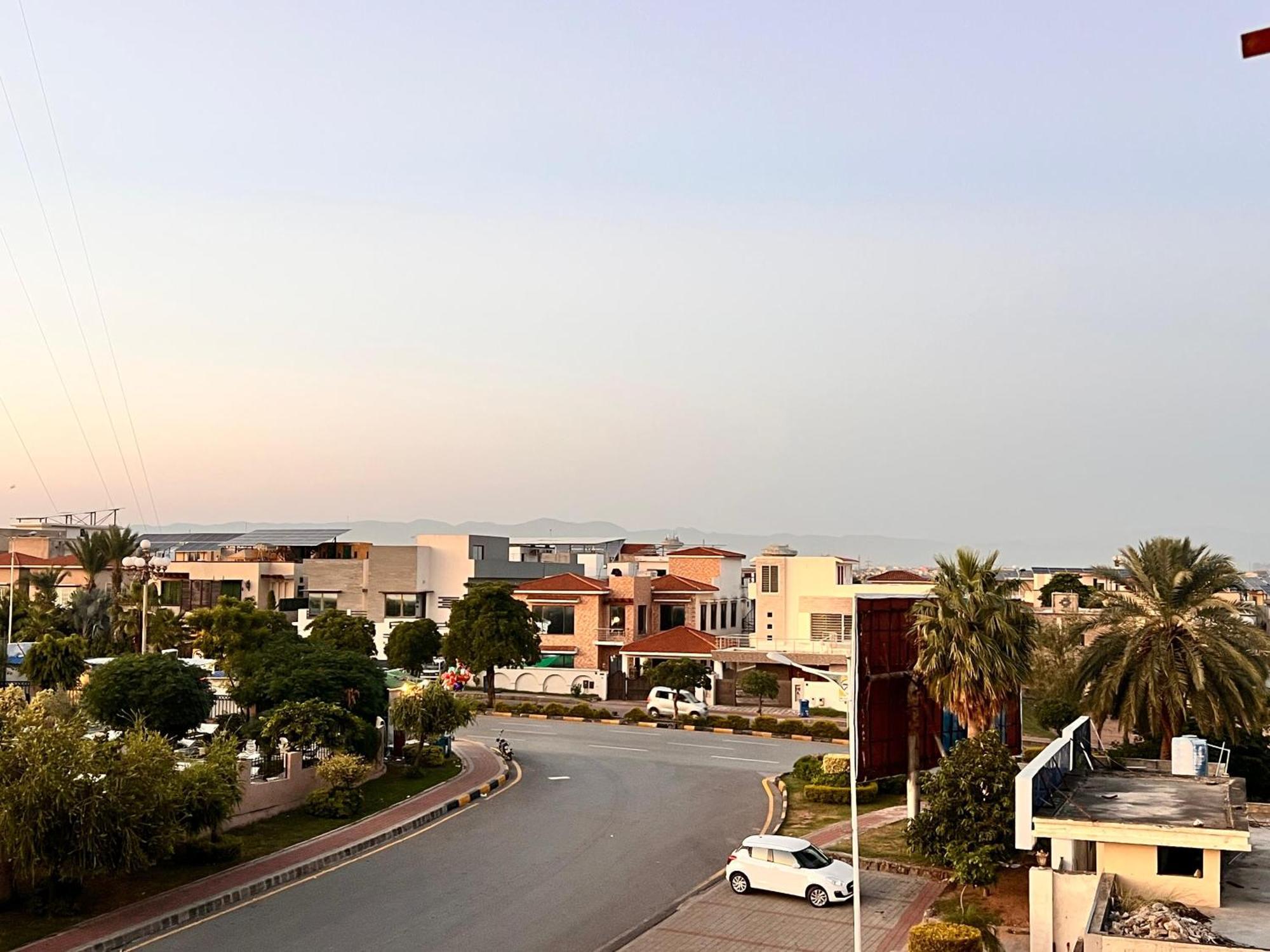 Comfortable Rental Apartments In Bahria Town Rawalpindi Bagian luar foto